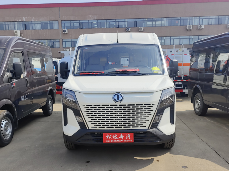 東風(fēng)御風(fēng)殯儀車(chē)長(zhǎng)軸配置表(白色)