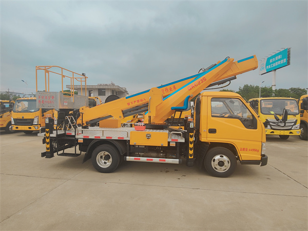 國六 江鈴23米高 空 作 業(yè) 車